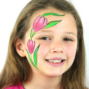 Final step, Outlining the design with black and adding white dots around it using a fine brush.